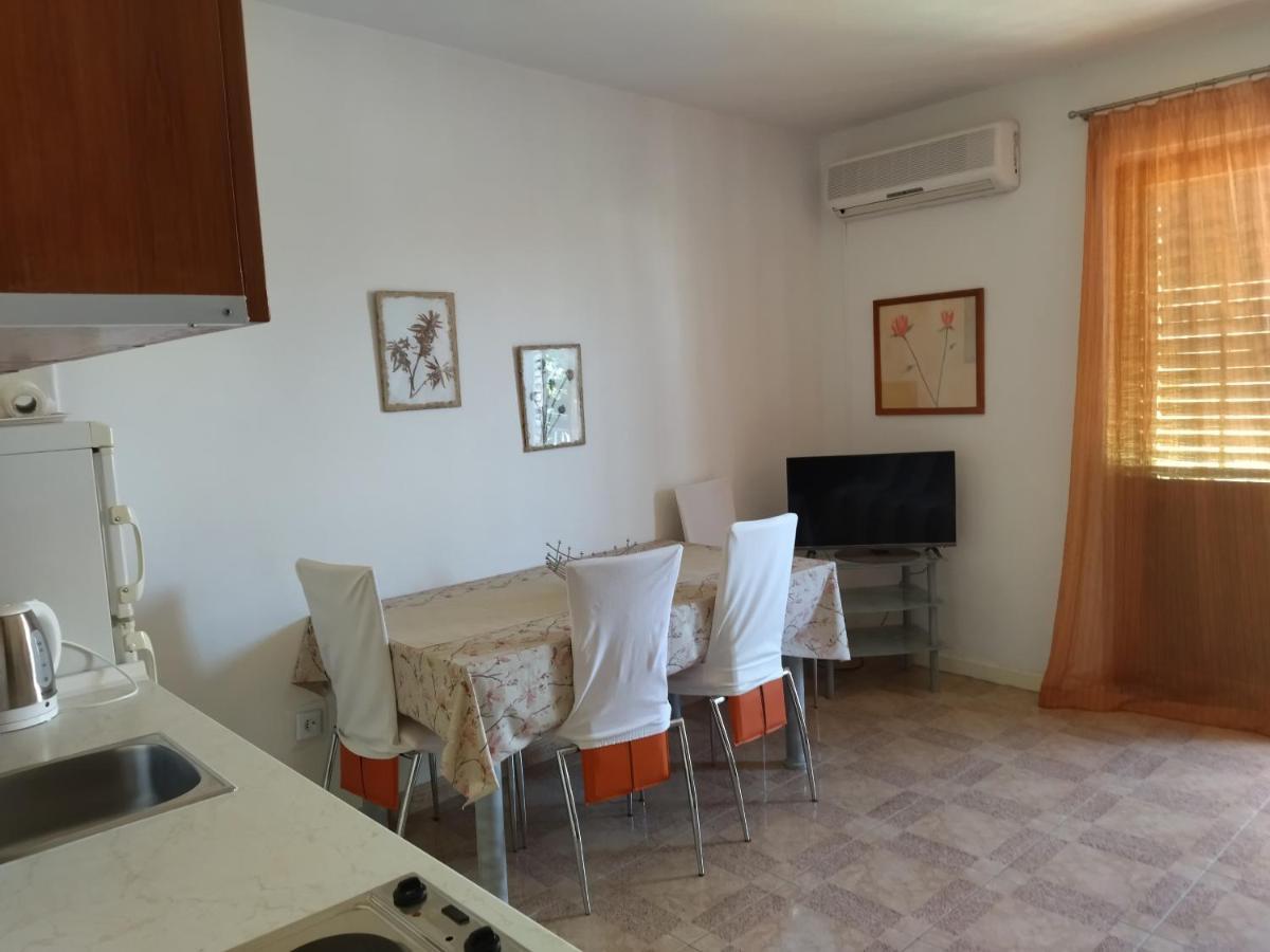 Apartments Maja I Mate Sućuraj Zewnętrze zdjęcie
