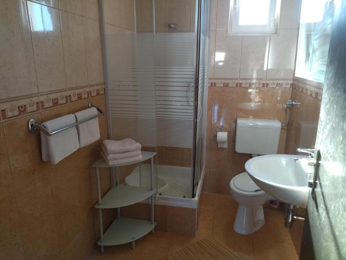 Apartments Maja I Mate Sućuraj Zewnętrze zdjęcie