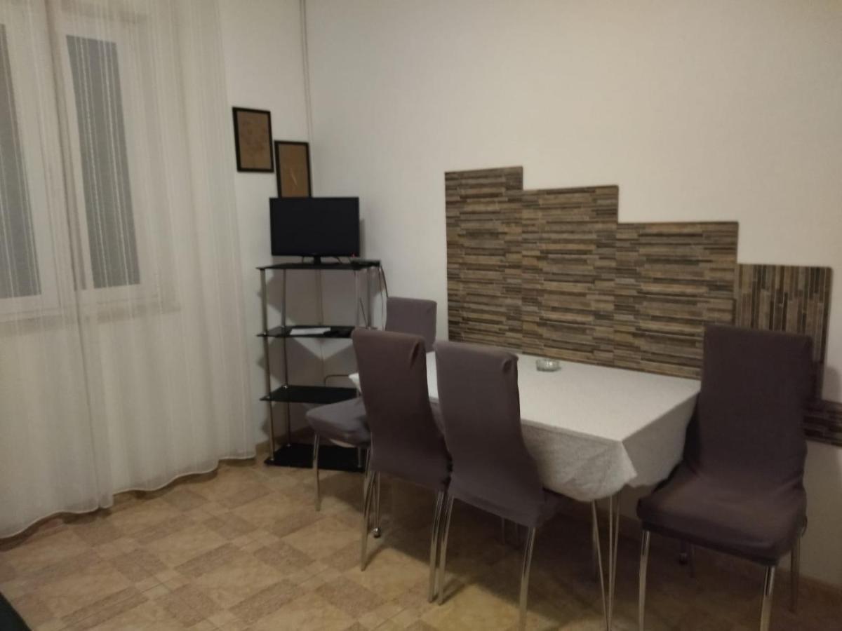 Apartments Maja I Mate Sućuraj Zewnętrze zdjęcie